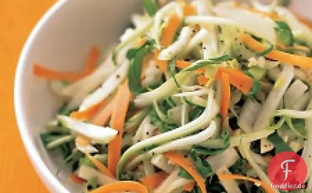 Bok Choy, Karotte und Apfelsaft