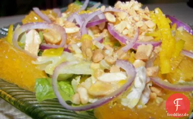 Orangen-Erdnuss-Salat