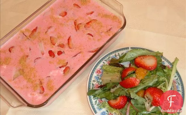 Spinat, Romaine und Erdbeeren mit Balsamico-Vinaigrette