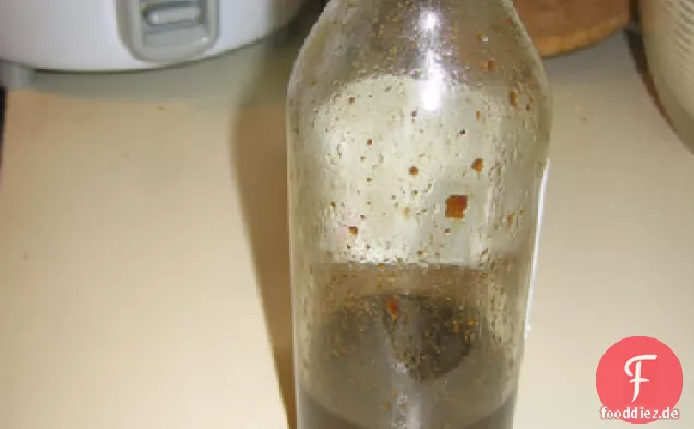 Leichtes Balsamico-Vinaigrette-Salatdressing