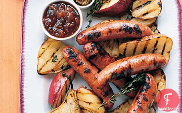Gegrillte Hähnchenwurst mit Birnen