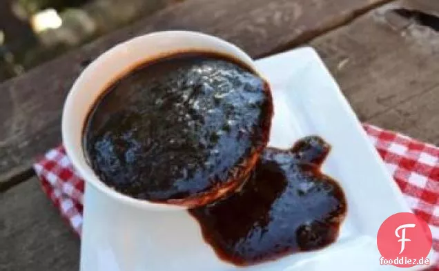 Bier und Melasse-Barbecue-Sauce