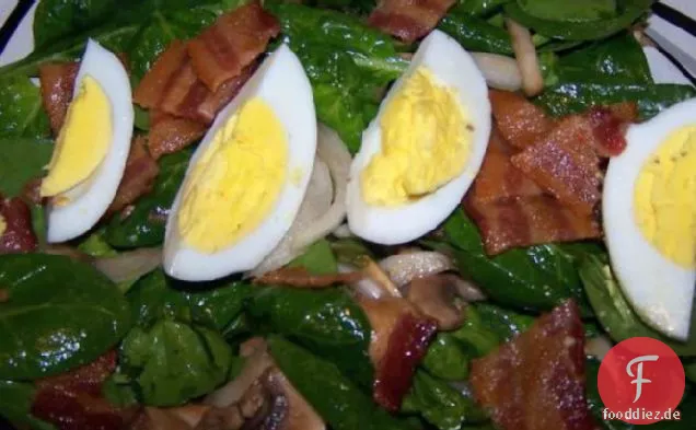 Spinatsalat mit warmem Speckdressing