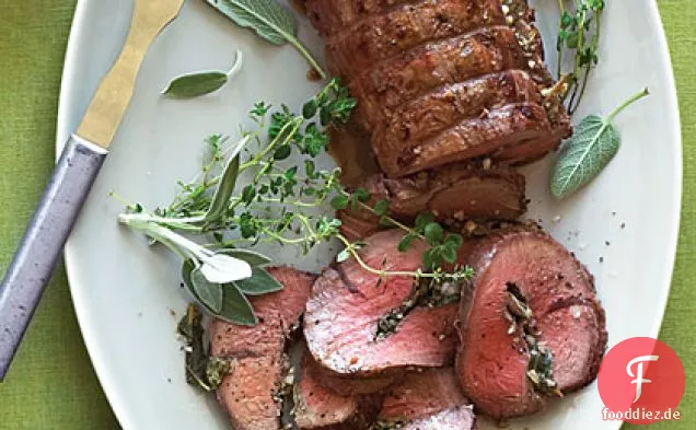 Gegrilltes Rinderfilet mit frischen Kräutern