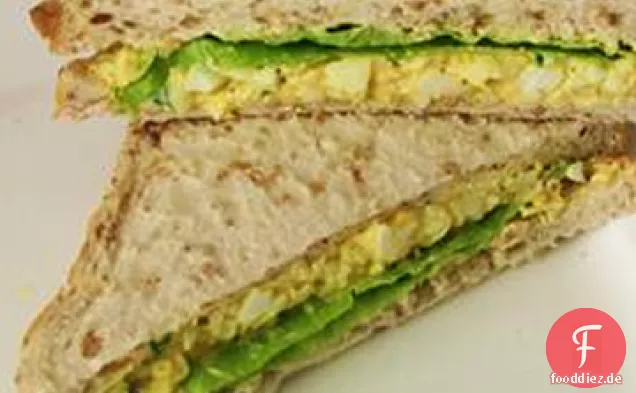 Köstlicher Eiersalat für Sandwiches