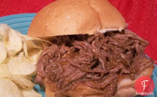 Zesty Barbecue Rindfleisch Sandwiches